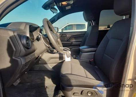 2023 Chevrolet Colorado Trail Boss из США, поврежденный, VIN 1GCPTEEK2P1230995